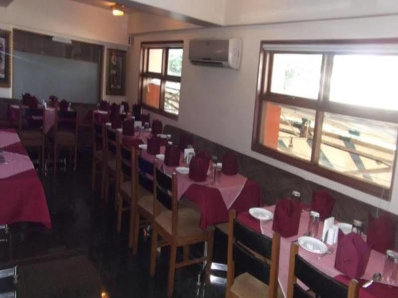 פונה Hotel Ravikant מראה חיצוני תמונה